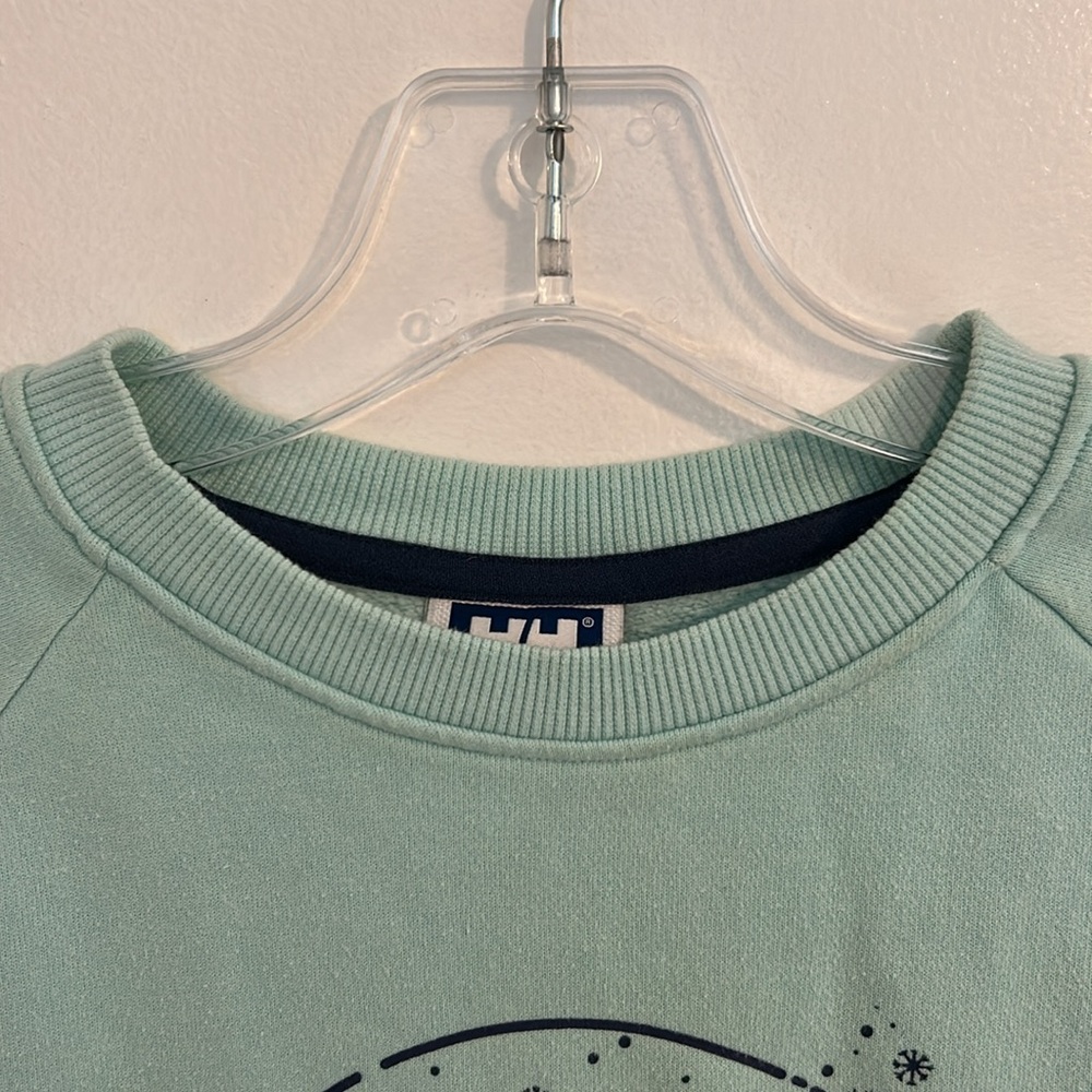 Helly Hansen women’s Y2K Aqua Blue Mountain Skiing Scene Sweatshirt Size Small - Picture 4 of 9